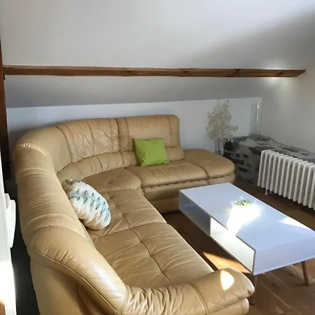 Maison De Famille Au Plateau Du Mezenc بيت للعطل