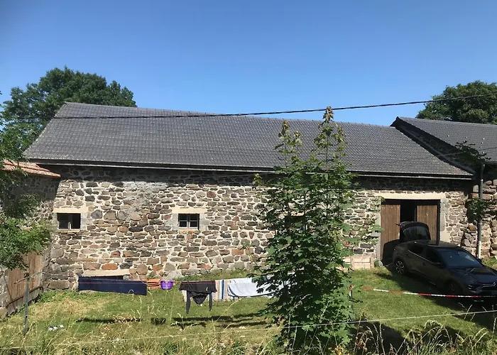 Maison De Famille Au Plateau Du Mezenc 펜션 *