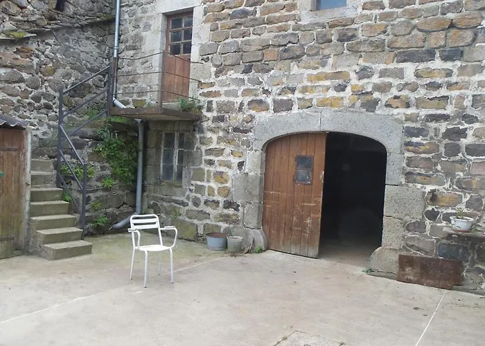 Maison De Famille Au Plateau Du Mezenc